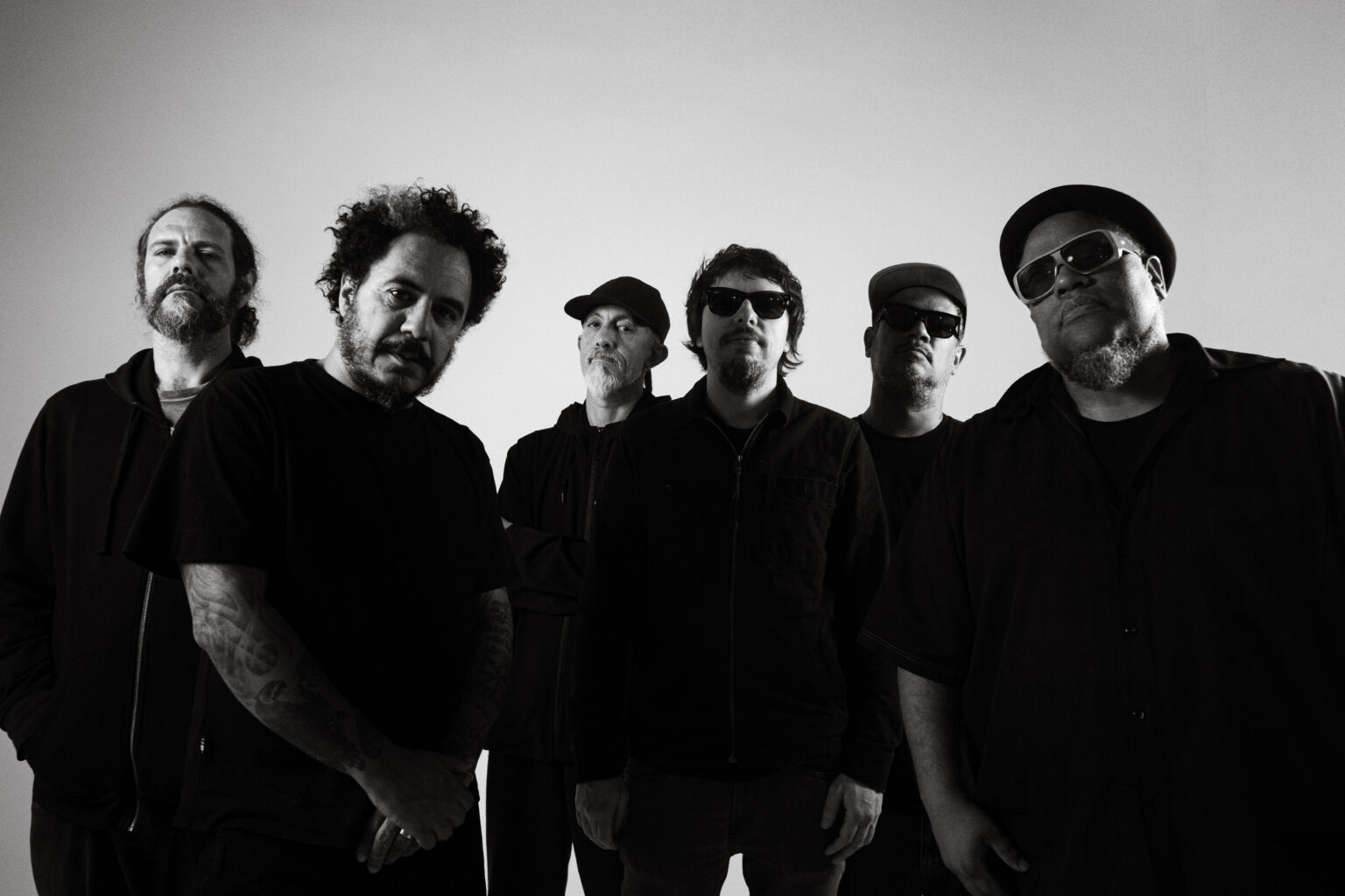 Planet Hemp encerra turnê de despedida com show histórico em São Paulo ao lado do BaianaSystem