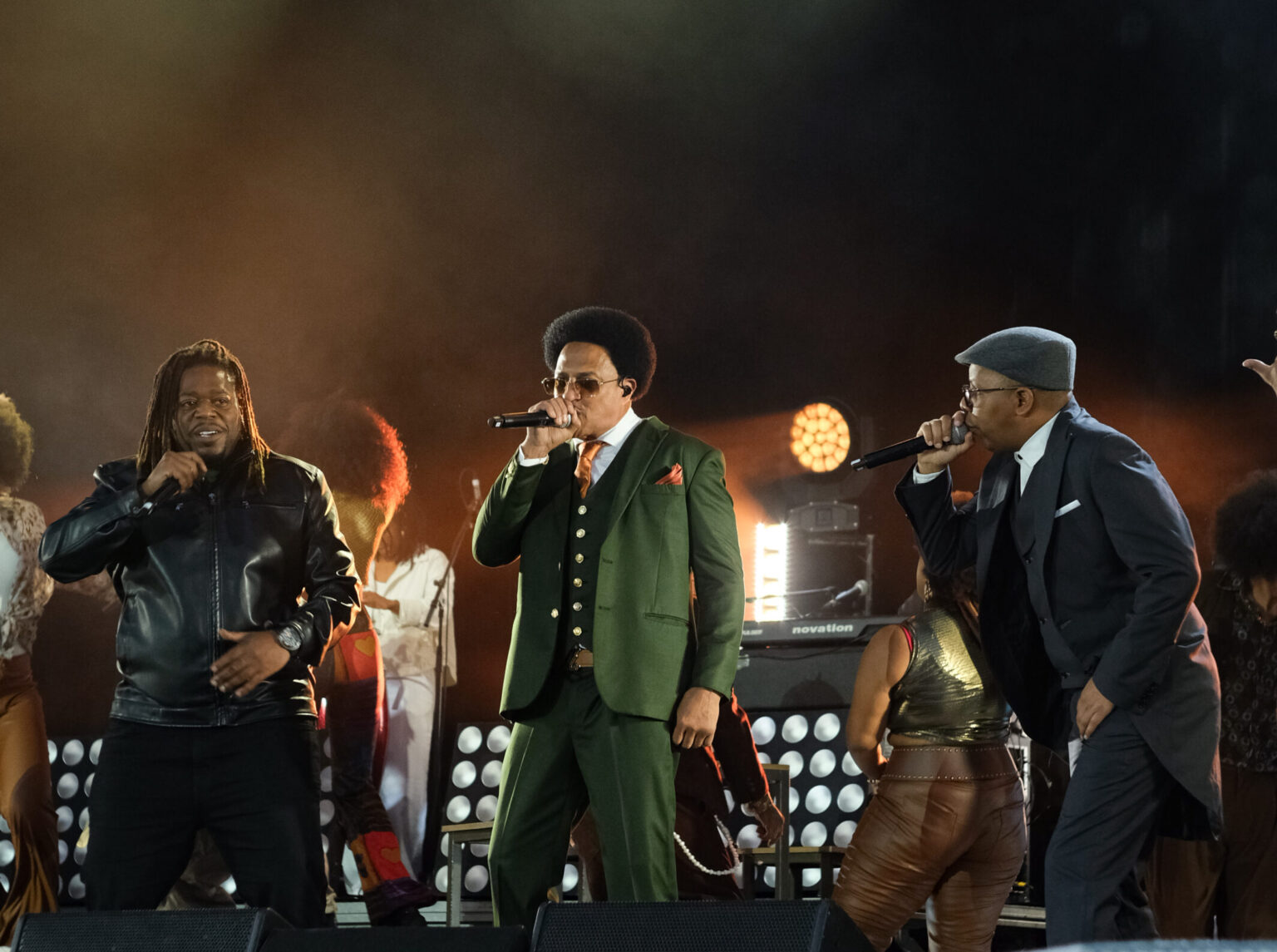 Mano Brown transforma a Arena Heineken em baile durante show no C6 Fest