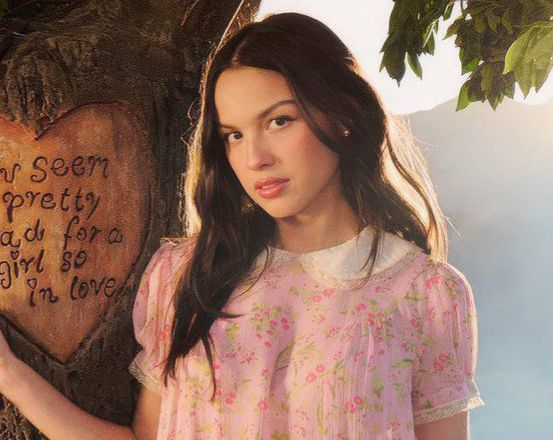 Olivia Rodrigo anuncia novo single “The Cure” para maio