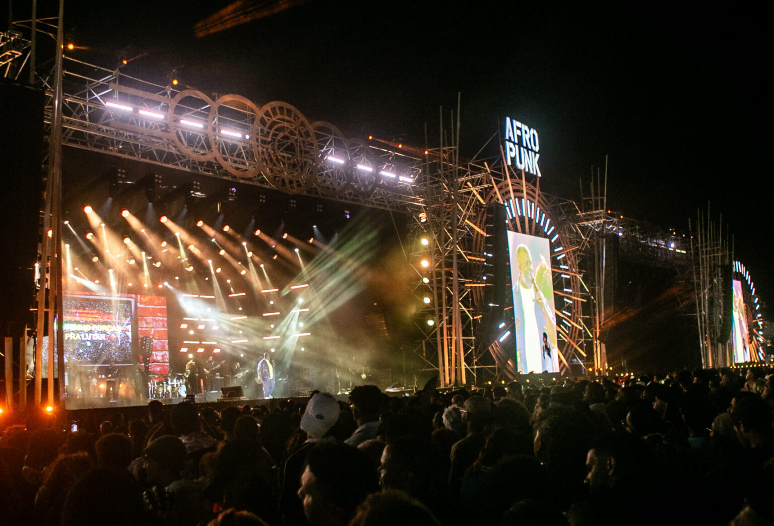 AFROPUNK Brasil 2026 confirma line-up com Kehlani, NandaTsunami, Jorja Smith, FLO, Gilberto Gil e Emicida em Salvador