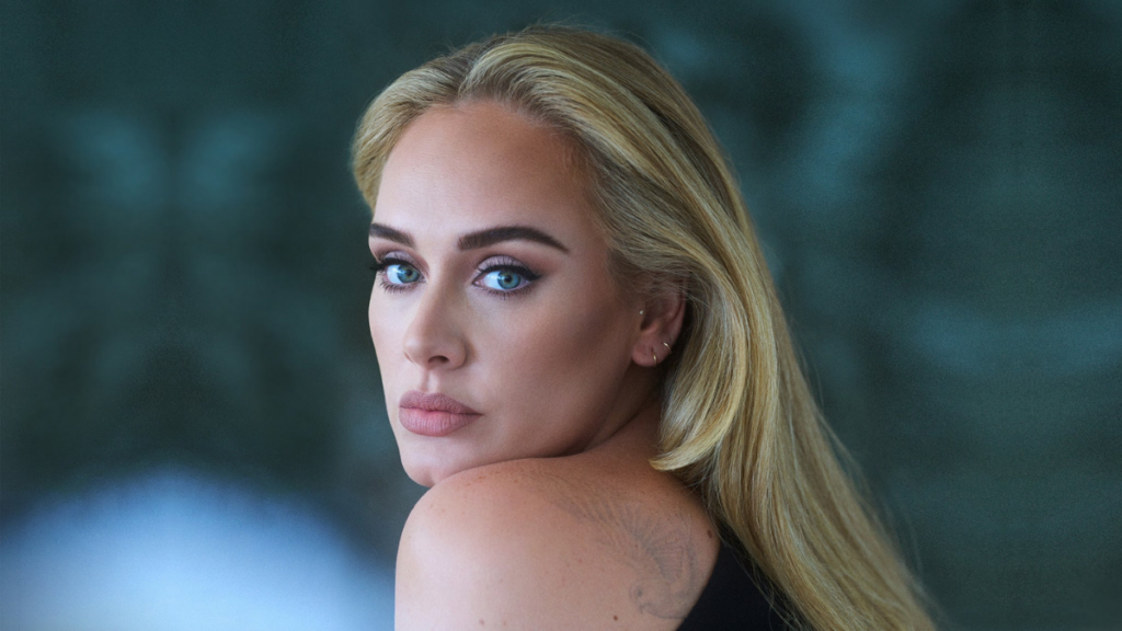 Adele pode estar preparando retorno à música, diz jornal