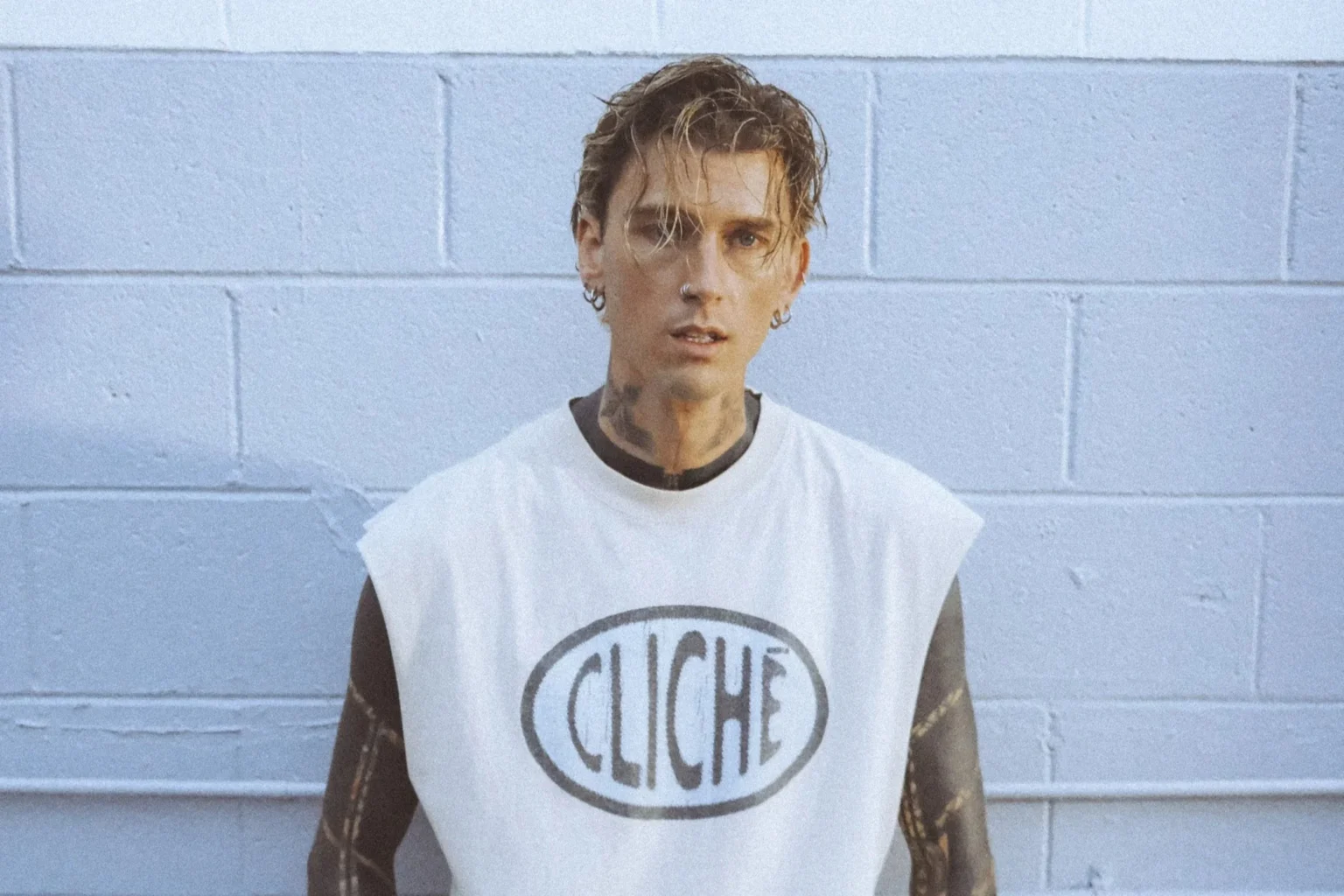 MGK anuncia show solo em São Paulo