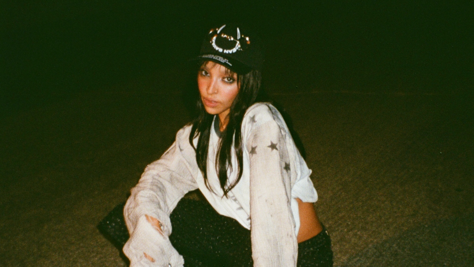 Tinashe anuncia novo álbum “Popstar” para setembro e lança novo single “Crash Out”