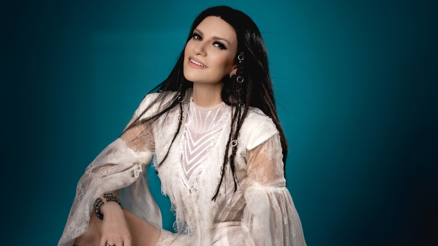 Laura Pausini se apresenta na final da Copa do Mundo FIFA 2026