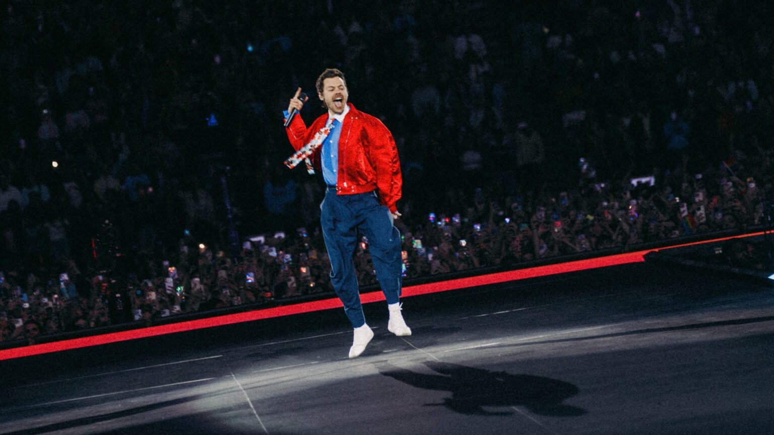 Harry Styles no Brasil: ingressos para o show esgotado disponíveis na BuyTicket