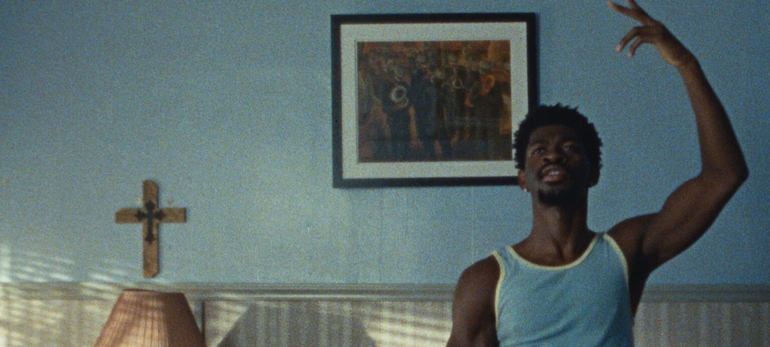 Lil Nas X anuncia retorno com single “World’s Greatest!”