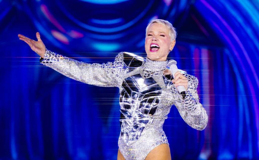 Xuxa despede-se da icônica nave em megashow na Arena da Baixada
