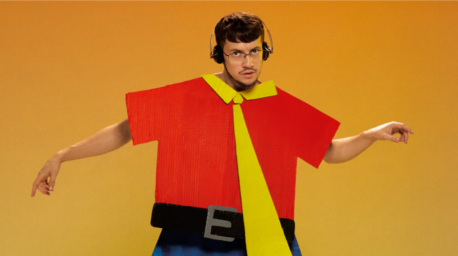 Yavin resignifica insegurança e rejeição em narrativa pop no EP “Underdog”