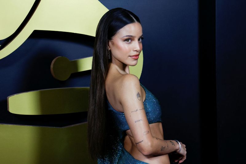 Emilia Mernes anuncia o single “BODYPAINTING” e dá início a nova fase na carreira