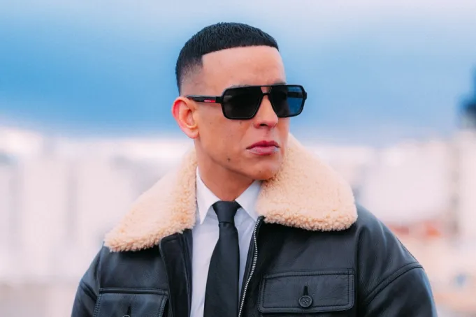 Daddy Yankee confirma álbum “La Posta” para outubro e lança o single “BOTZ”