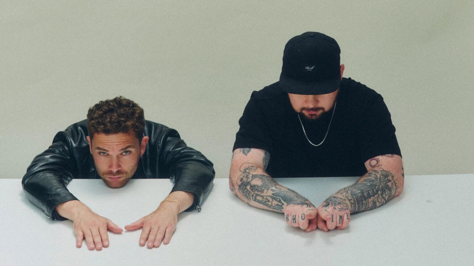 Royal Blood lança o single “Dead Company”, faixa que dá início à nova era da banda
